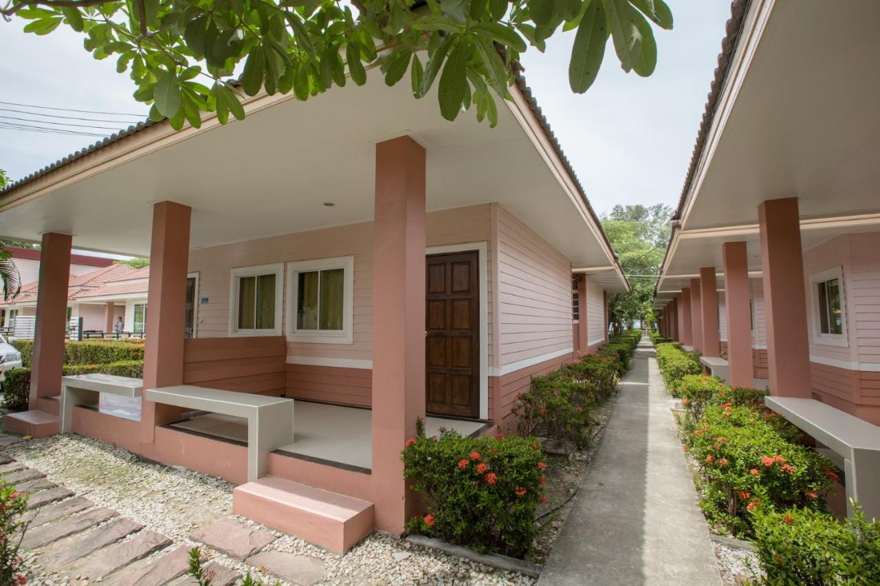 Kiang Talay Resort Rayong Esterno foto